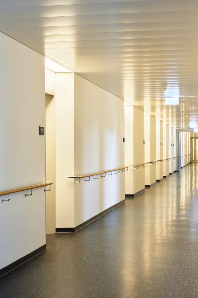 Spital Zollikerberg, Sanierung des Ostflügels