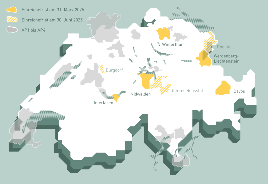 Projets d’agglomération auxquels Metron a participé: en jaune, les projets de la 5e génération qui ont été déposés récemment; en jaune rayé, ceux qui doivent être déposés d’ici la fin juin. Les zones grises indiquent les agglomérations pour lesquelles Metron a élaboré les projets d’agglomération des premières générations (1 à 4).